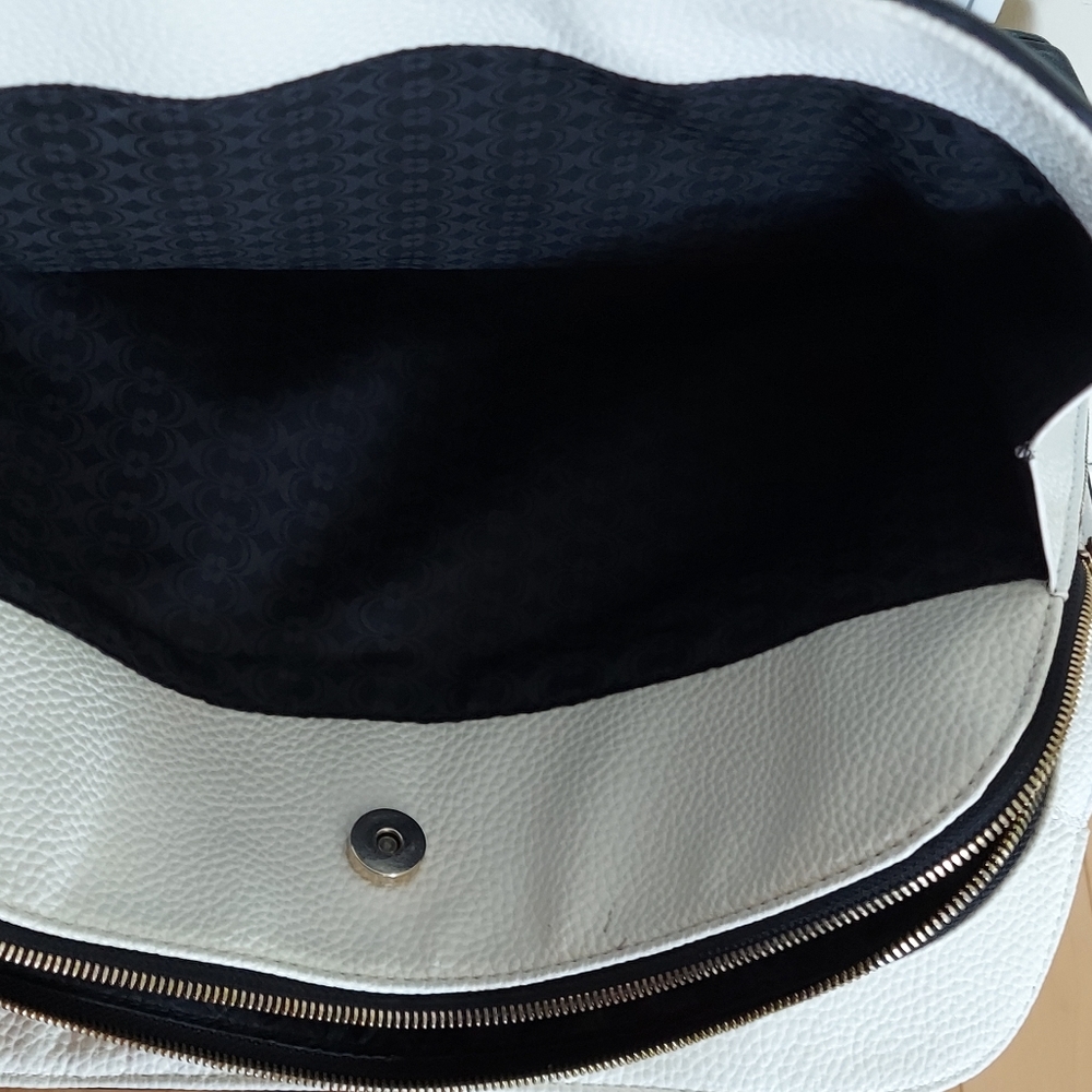 Charming Charlie Handbag - Picture 4 of 6